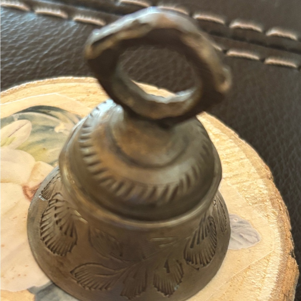 Vintage Antique Brass Decorative Bells made in India - Picture 5 of 11